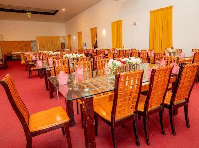 Delma Mount View Hotel Канди Екстериор снимка